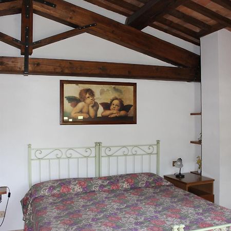 Willa Il Borgo Di Montereggi Limite Pokój zdjęcie